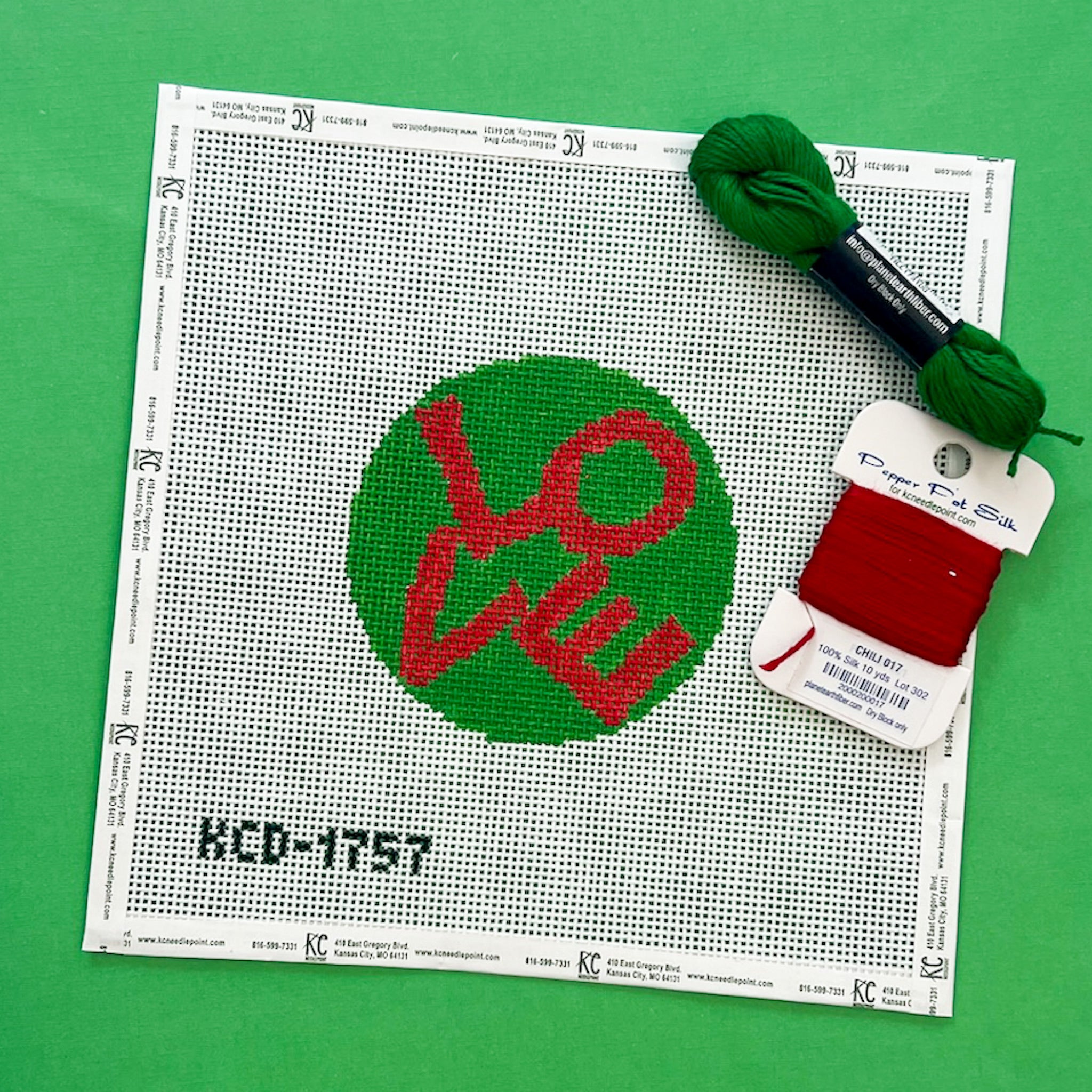 Love Round Kit - KC Needlepoint