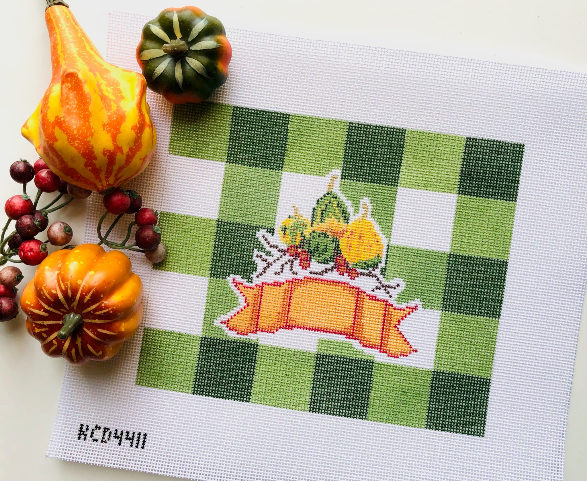 Monogrammable Gourd Canvas - KC Needlepoint