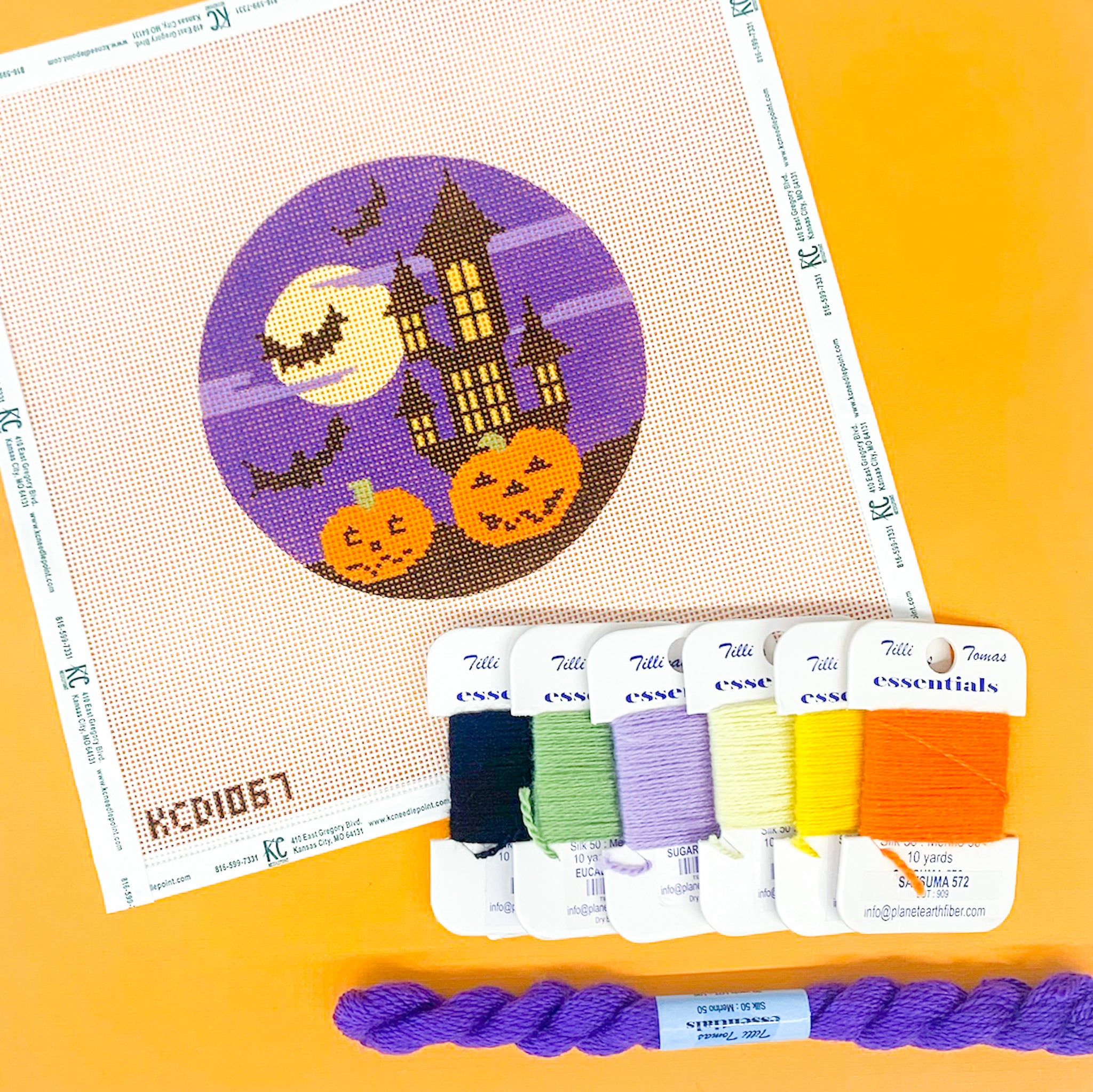 Haunted House Round Kit - KC Needlepoint