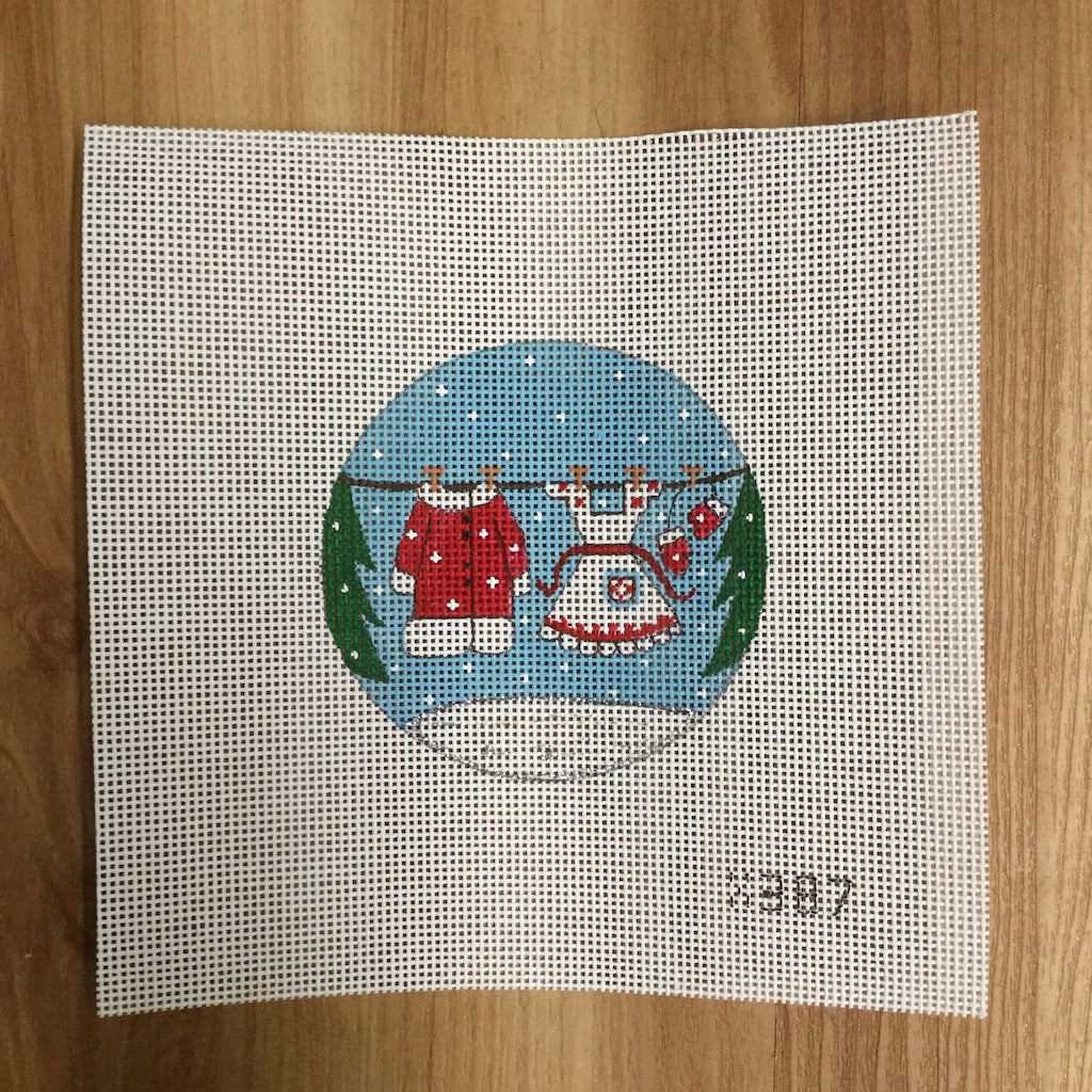 Mrs. Claus Clothesline Canvas - KC Needlepoint